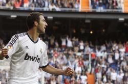 开云体育-21世纪神塔时代，葡萄牙主帅奥利维耶的战术革命如何碾压英格兰