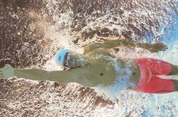 开云体育平台APP-红海裂痕，当跃马的孤注一掷，遇上诺里斯的破局之矛—一场定义赛季走向的唯一战役