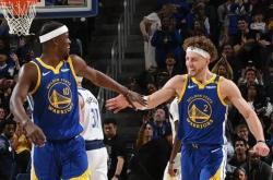 开云体育下载-勇士队祭出重金奖励球员，鼓励连胜