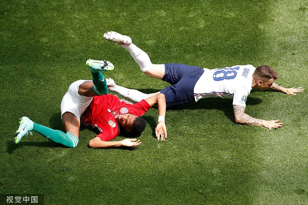 国际联赛小组轮激烈对抗