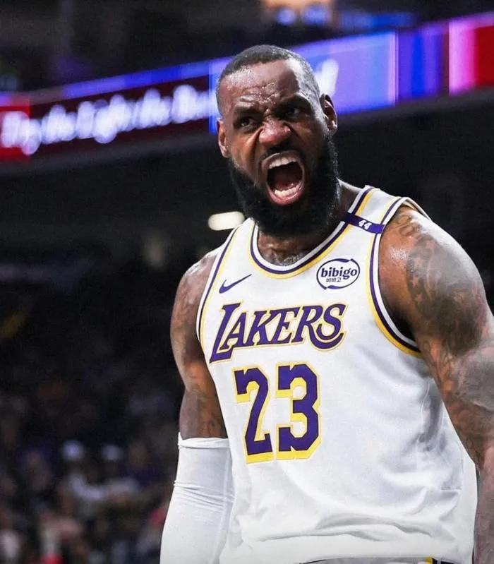 詹姆斯连场发力助球队连胜,力争提升季后赛种子席位 詹姆斯连场发力助球队连胜,力争提升季后赛种子席位