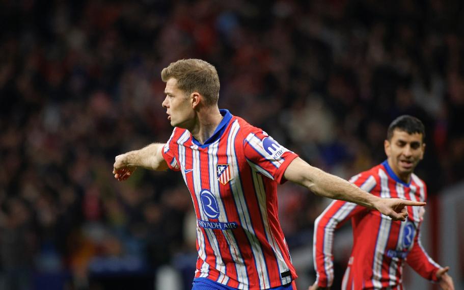 巴伦西亚杀入淘汰赛,展现实力 巴伦西亚杀入淘汰赛,展现实力