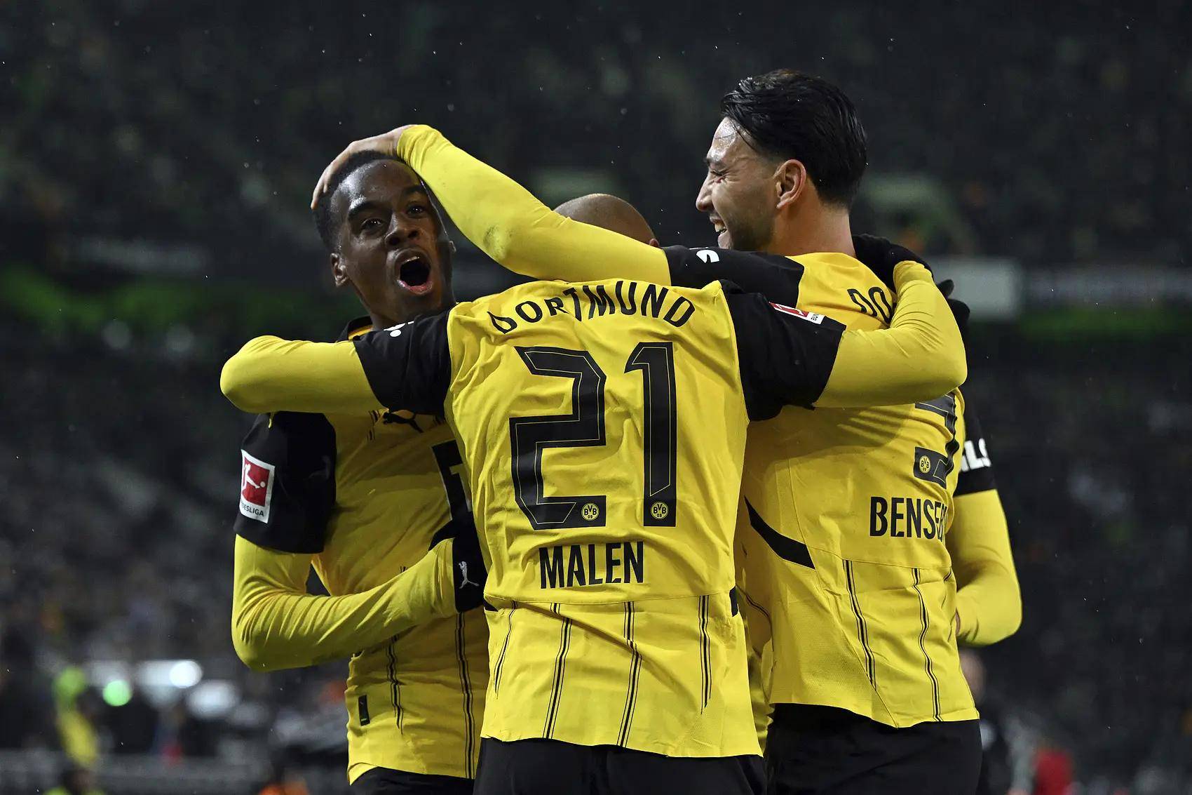 多特蒙德队战胜对手夺得比赛胜利 多特蒙德队战胜对手夺得比赛胜利