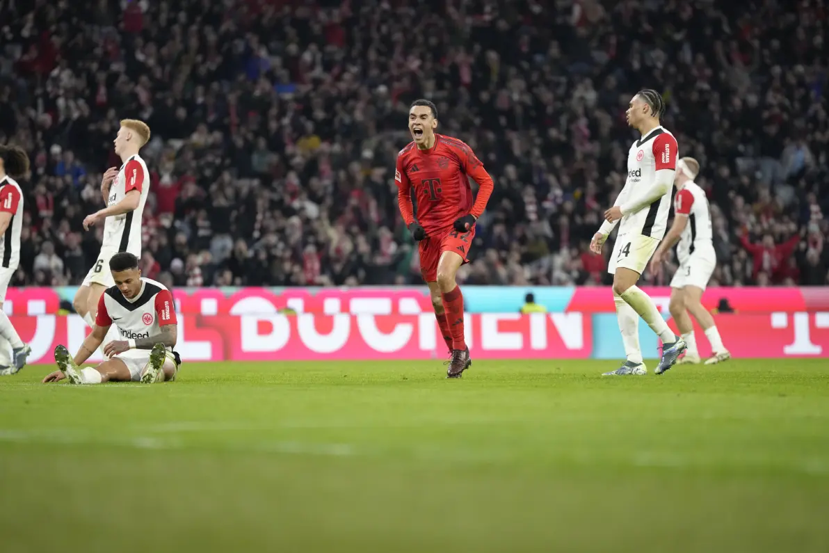 法兰克福客场登顶,跻身德甲争冠行列 法兰克福客场登顶,跻身德甲争冠行列