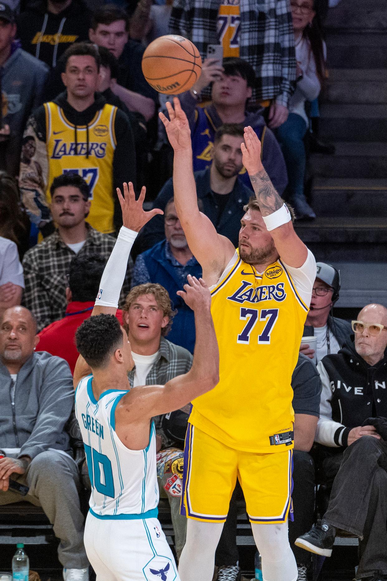 比赛黄蜂负于篮网,沃克全场贡献23分力拼无果的简单介绍 比赛黄蜂负于篮网,沃克全场贡献23分力拼无果的简单介绍