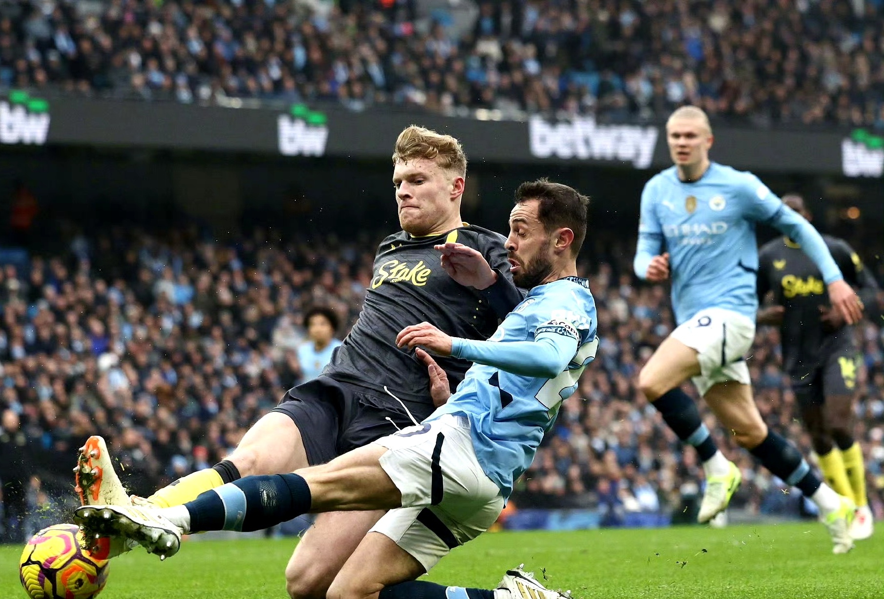 曼城迎战雷恩,主场见证强强对话 曼城迎战雷恩,主场见证强强对话