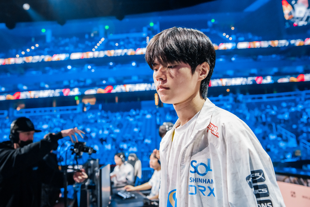 100T碾压RNG，Perkz完成史诗逆转顶尖较量成都决赛之夜，引爆全场热议