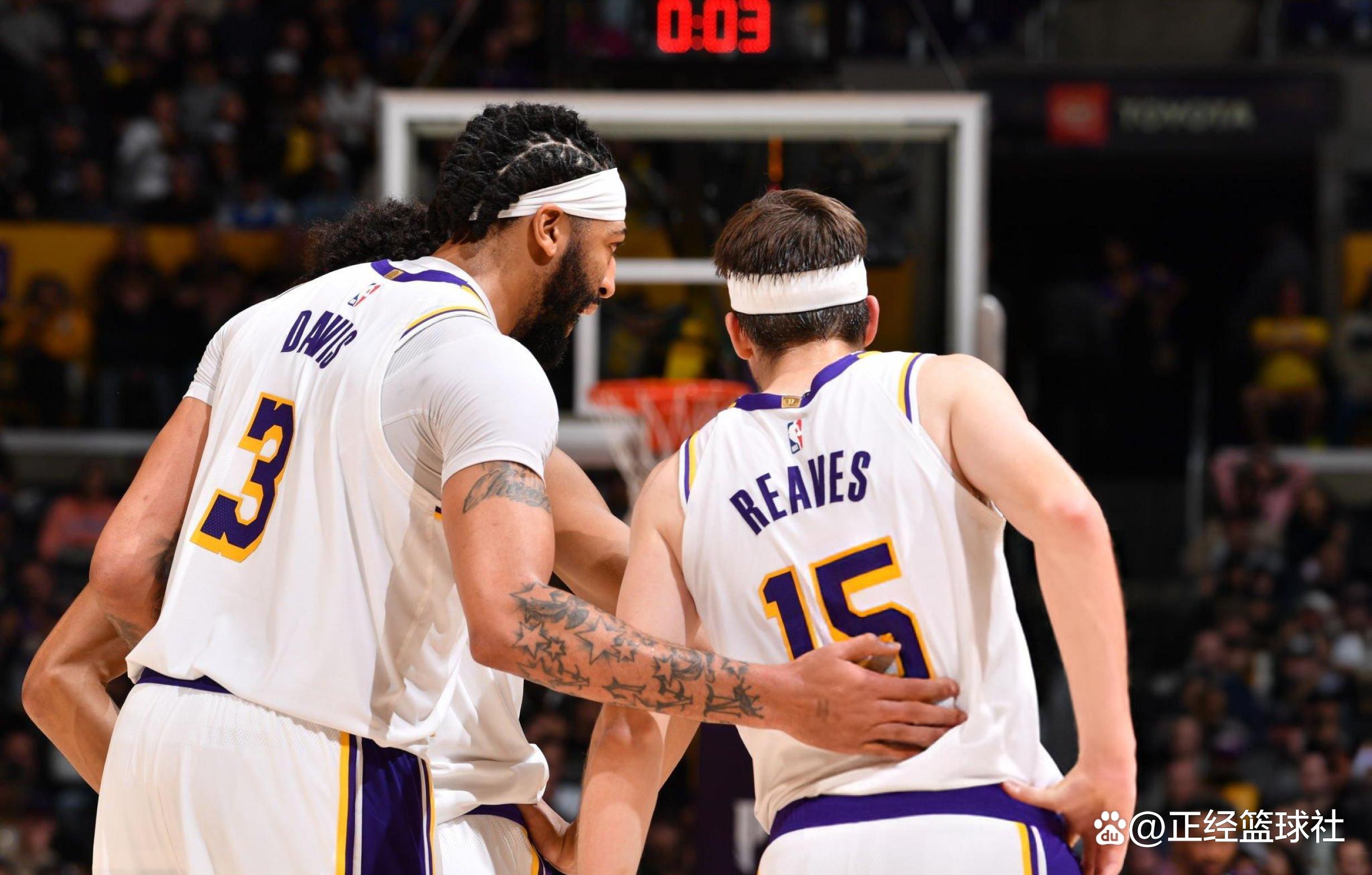 国王队险胜湖人队，抢到宝贵一分