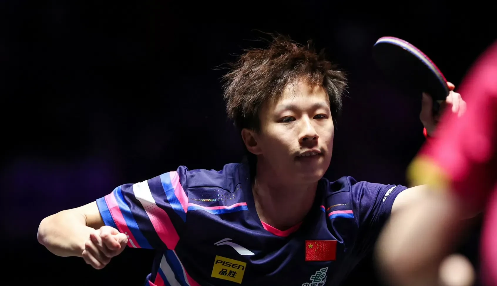 包含中国乒乓球队险胜比利时乒乓球队，奥恰洛夫高光表现的词条