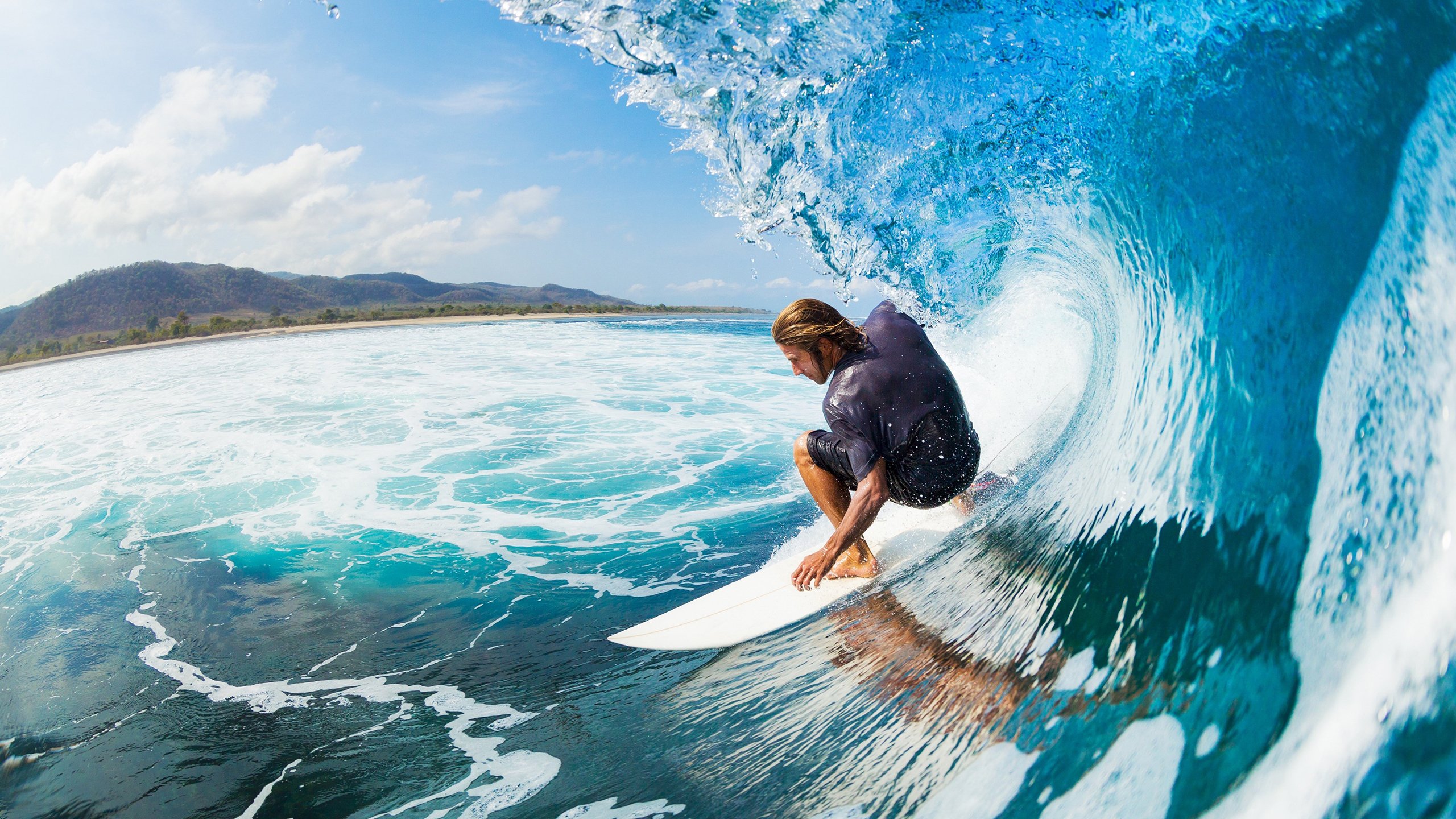 津门虎啸与东契奇之影，篮球世界里平行的闪光